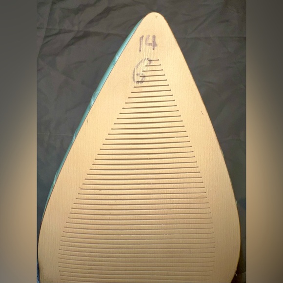 Marc Fisher Heels - Picture 6 of 7